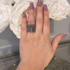 SILVER JEWELED RING 💍